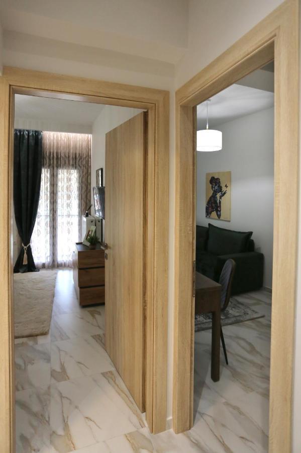 La Larissa Luxury Apartments Peneus Dış mekan fotoğraf